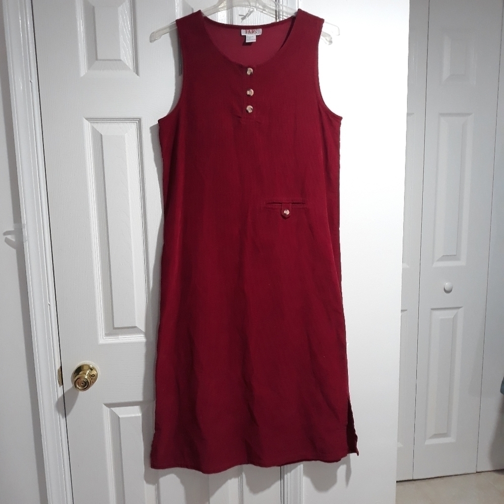 Chic Sleeveless Burgundy Dress